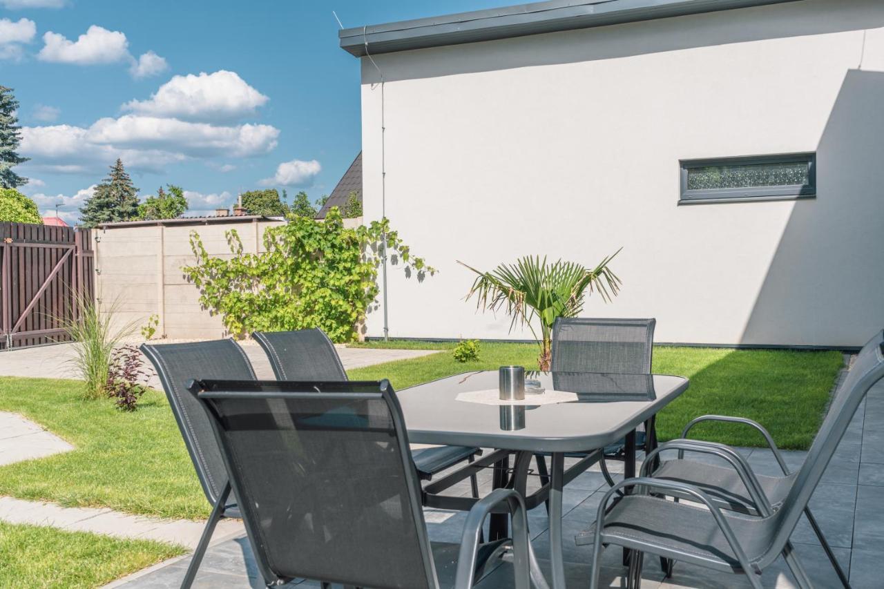 Relax House Mohelnice Villa Exterior foto